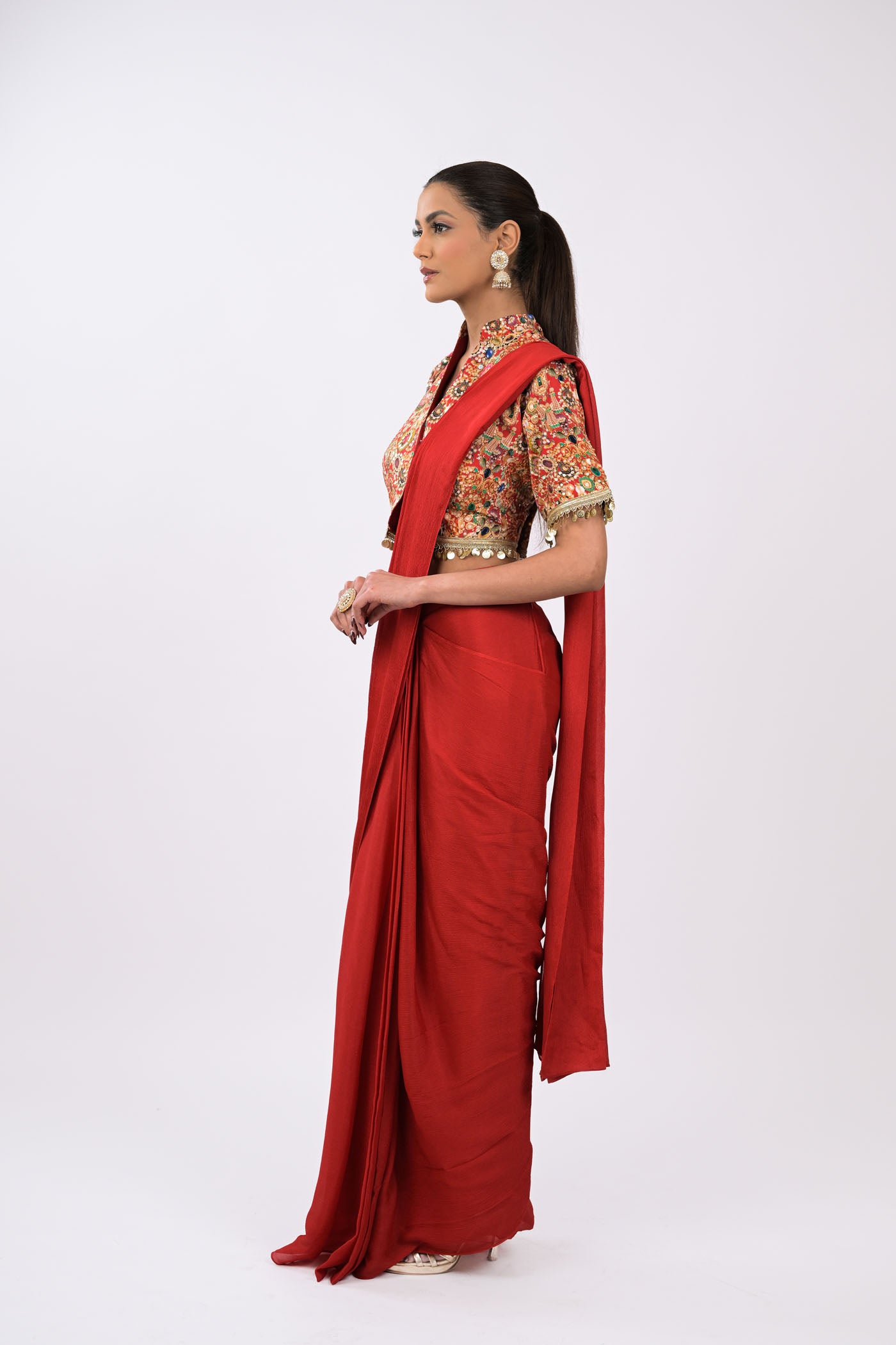 Rangrez Noor Pre-Draped red Saree Set