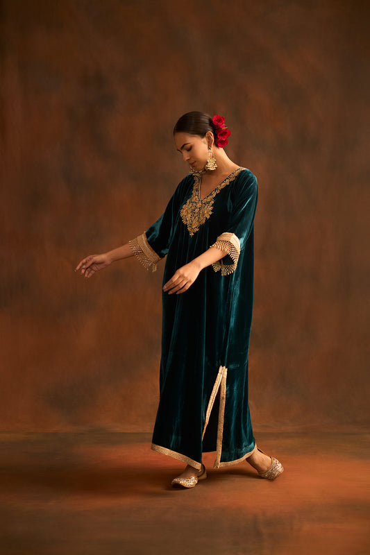 Anatta long kaftan with slits