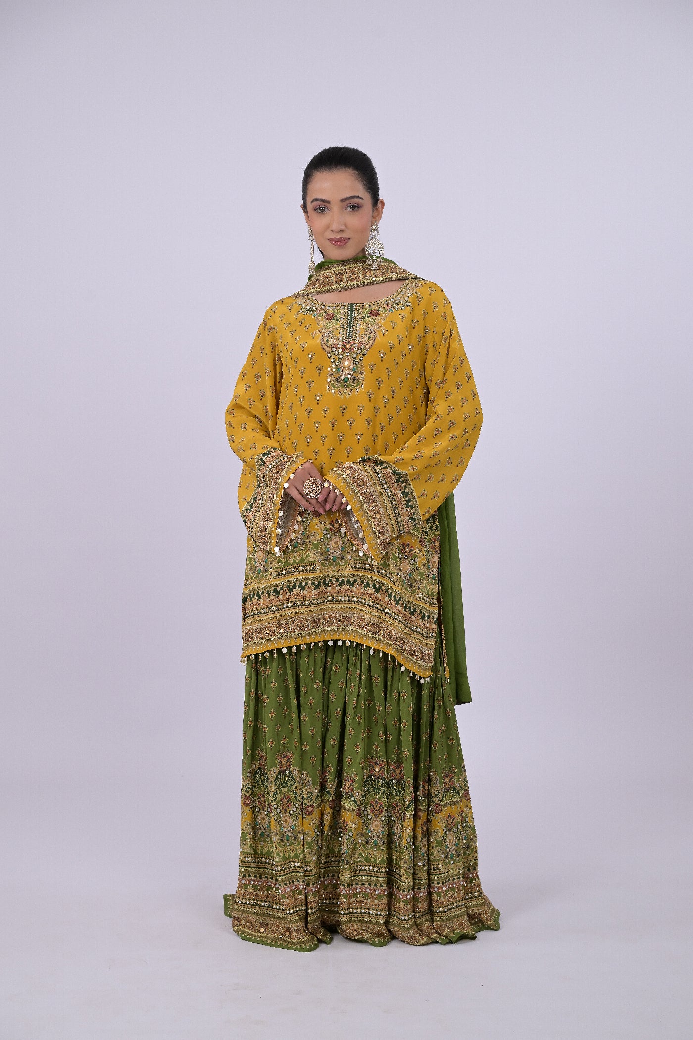 Amaira Sharar set