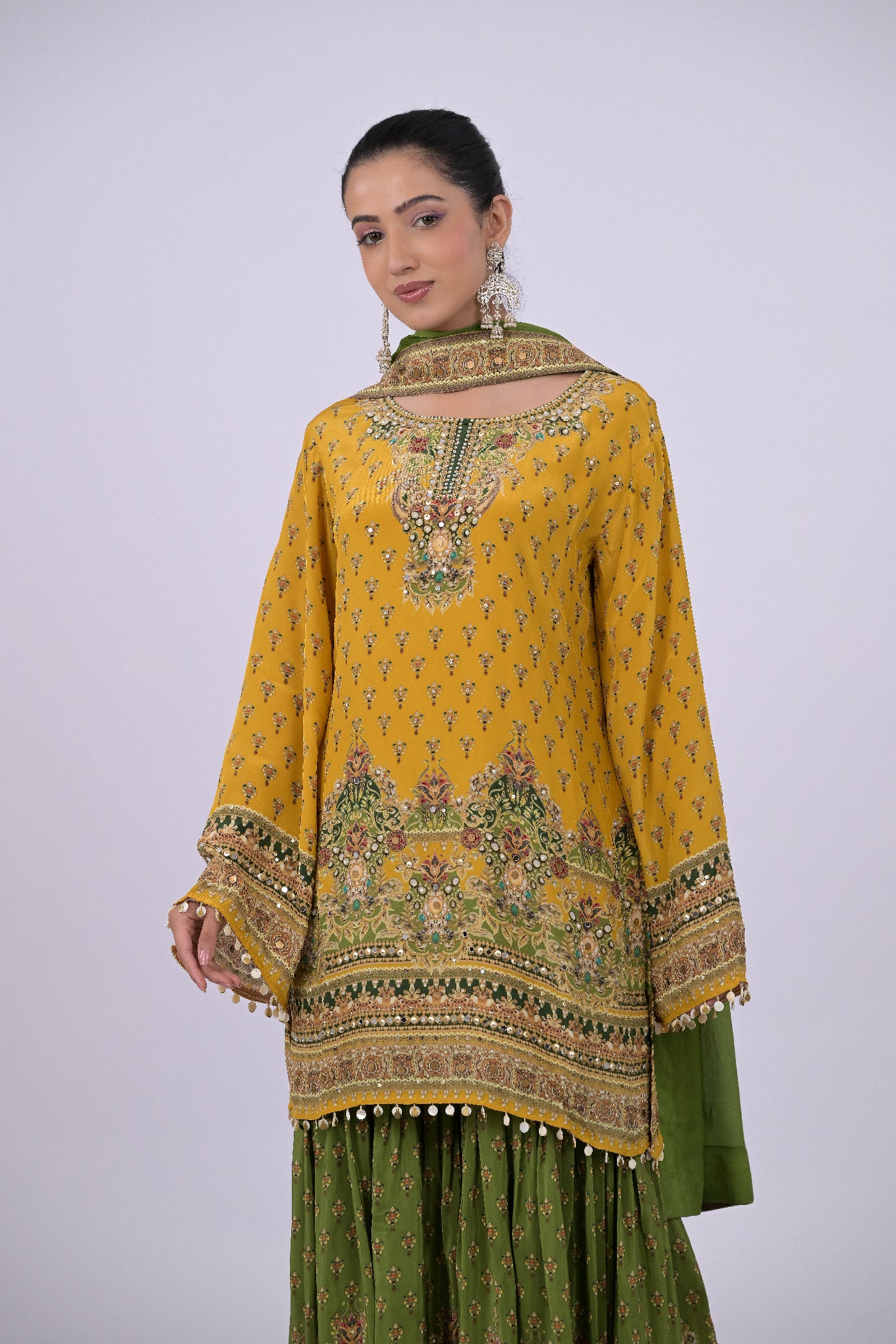 Amaira Sharar set