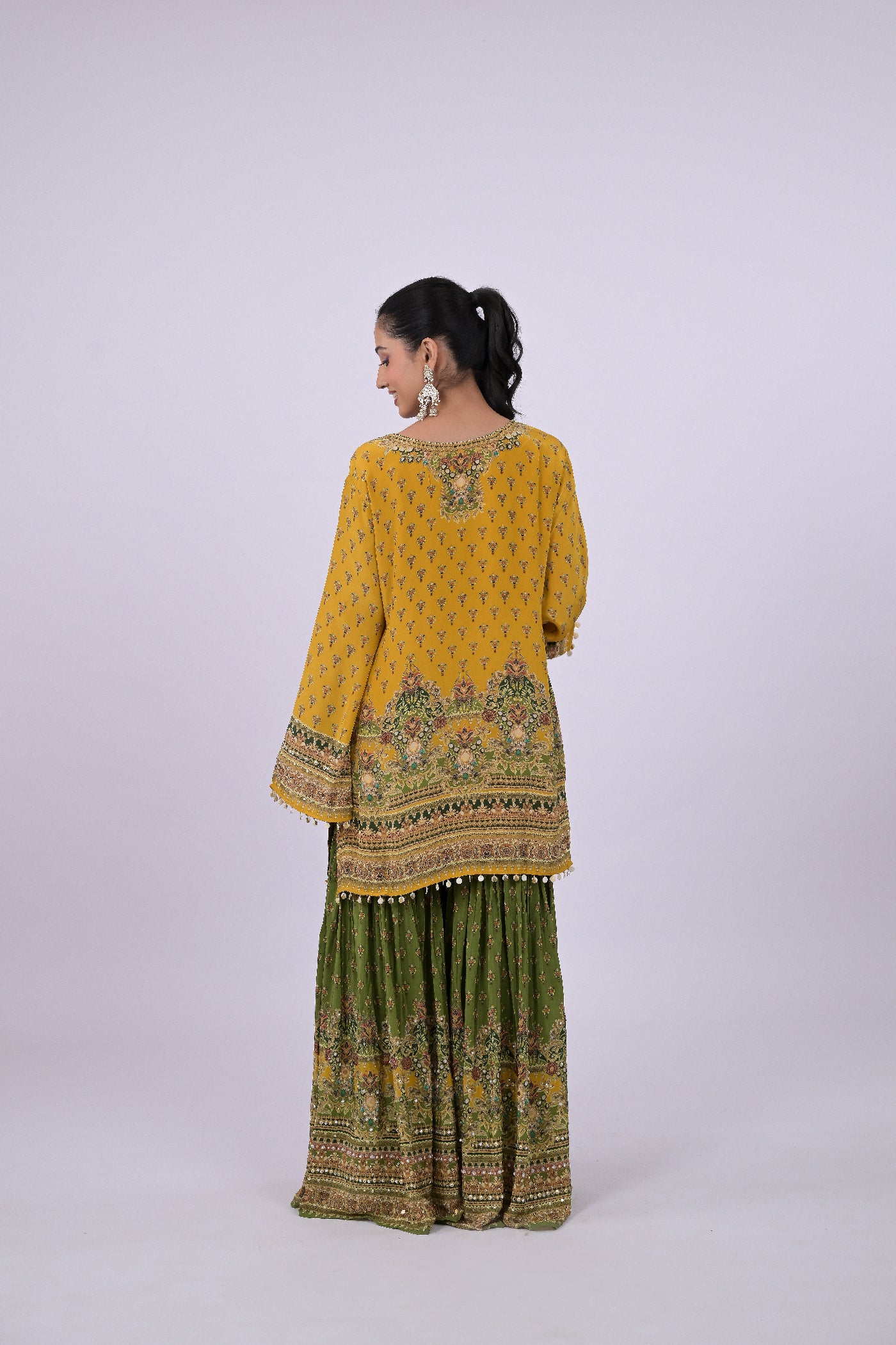 Amaira Sharar set