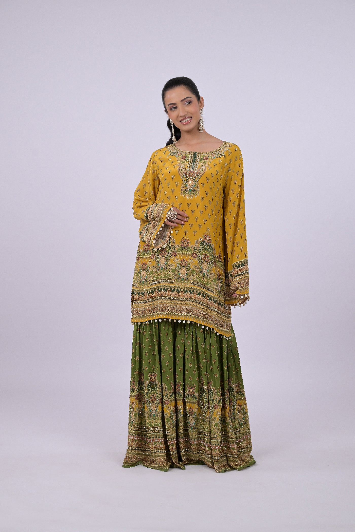 Amaira Sharar set