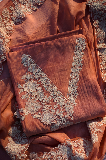 Nazzakat Mul Suit Set