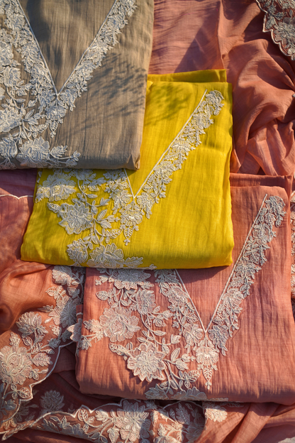 Nazzakat Mul Suit Set