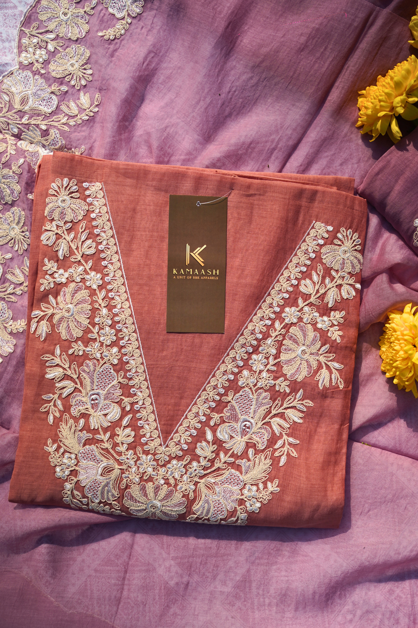 Gulnaaz Mul Suit Set