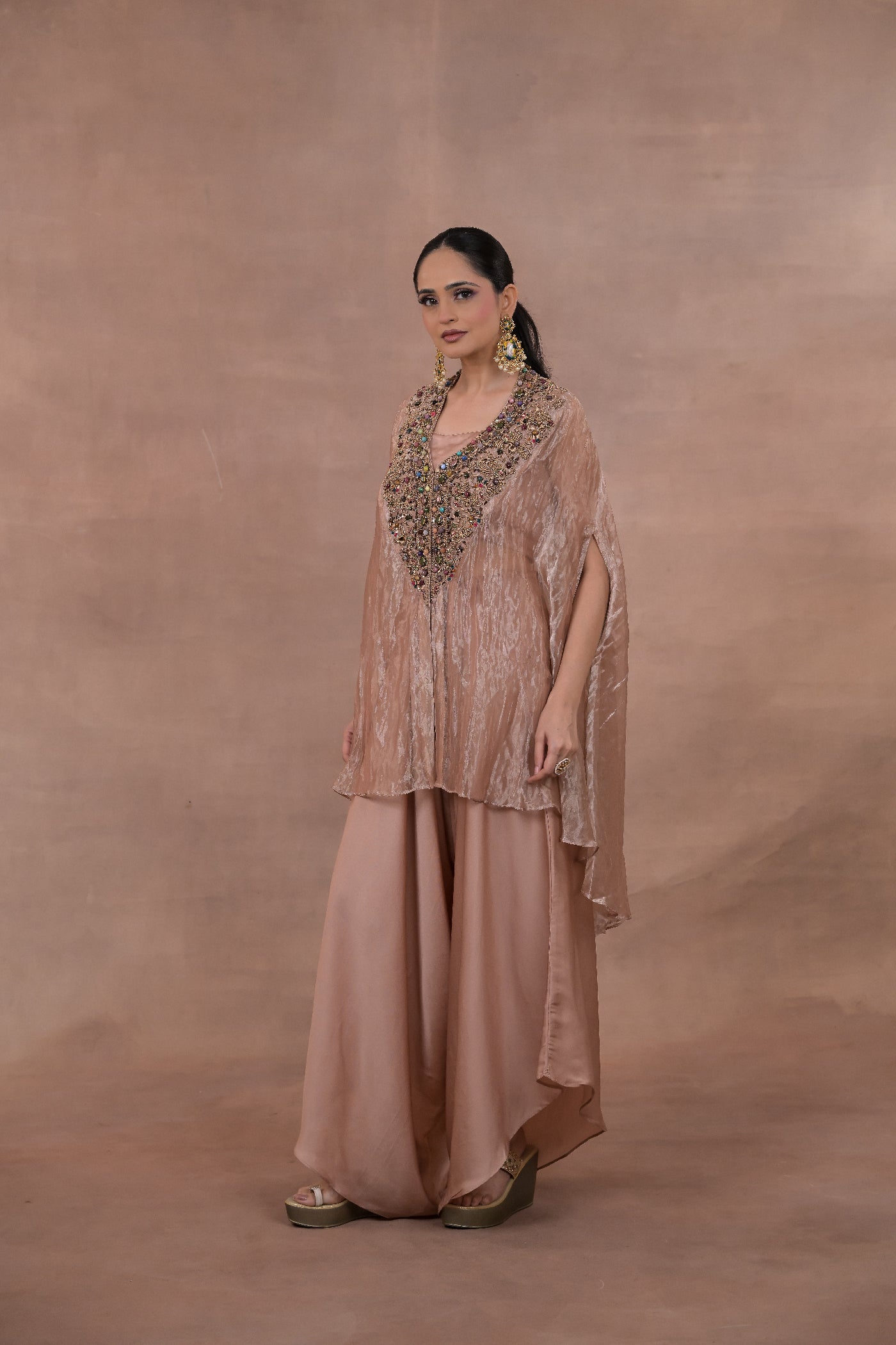 Mehr Tissue Indo western
