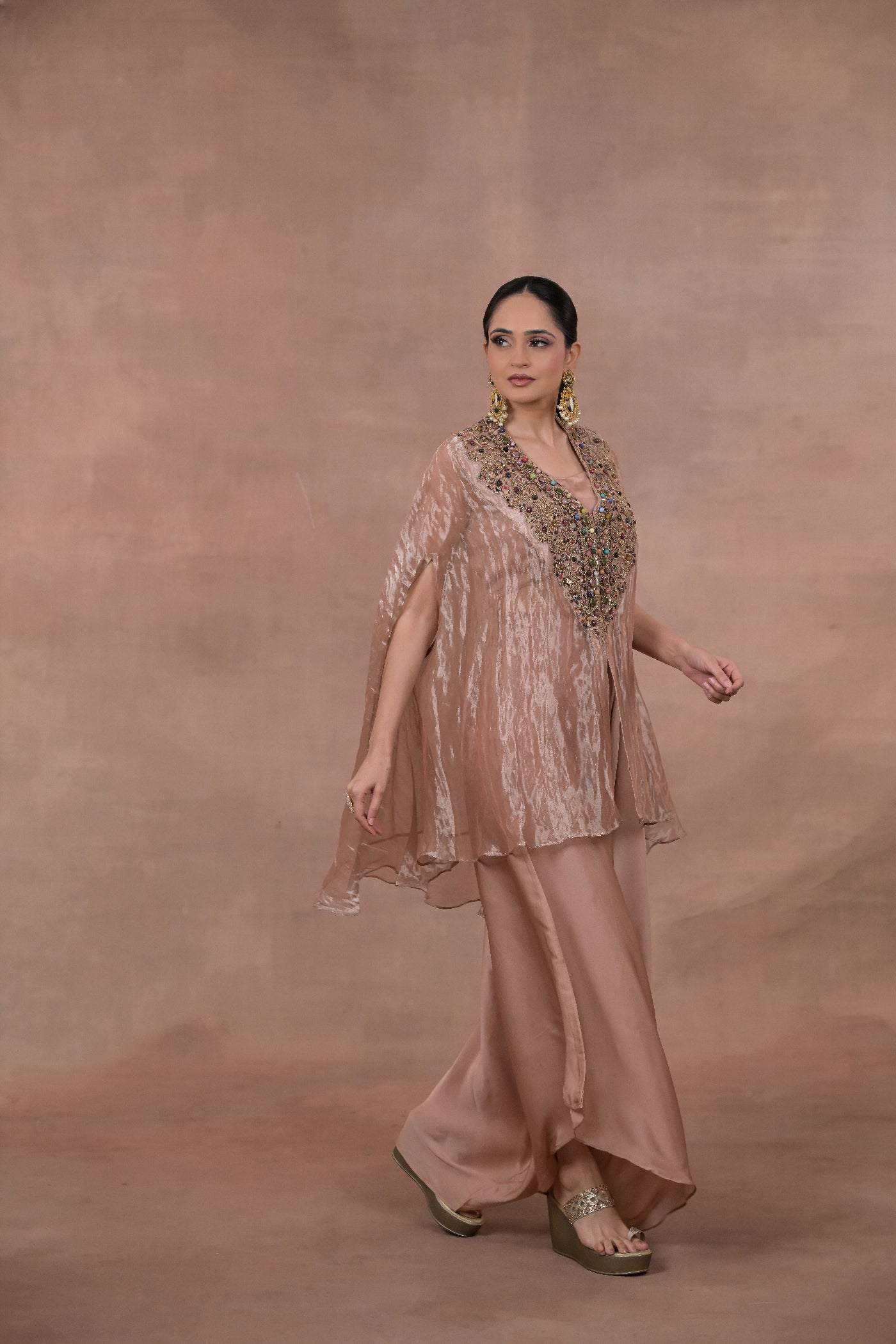 Mehr Tissue Indo western