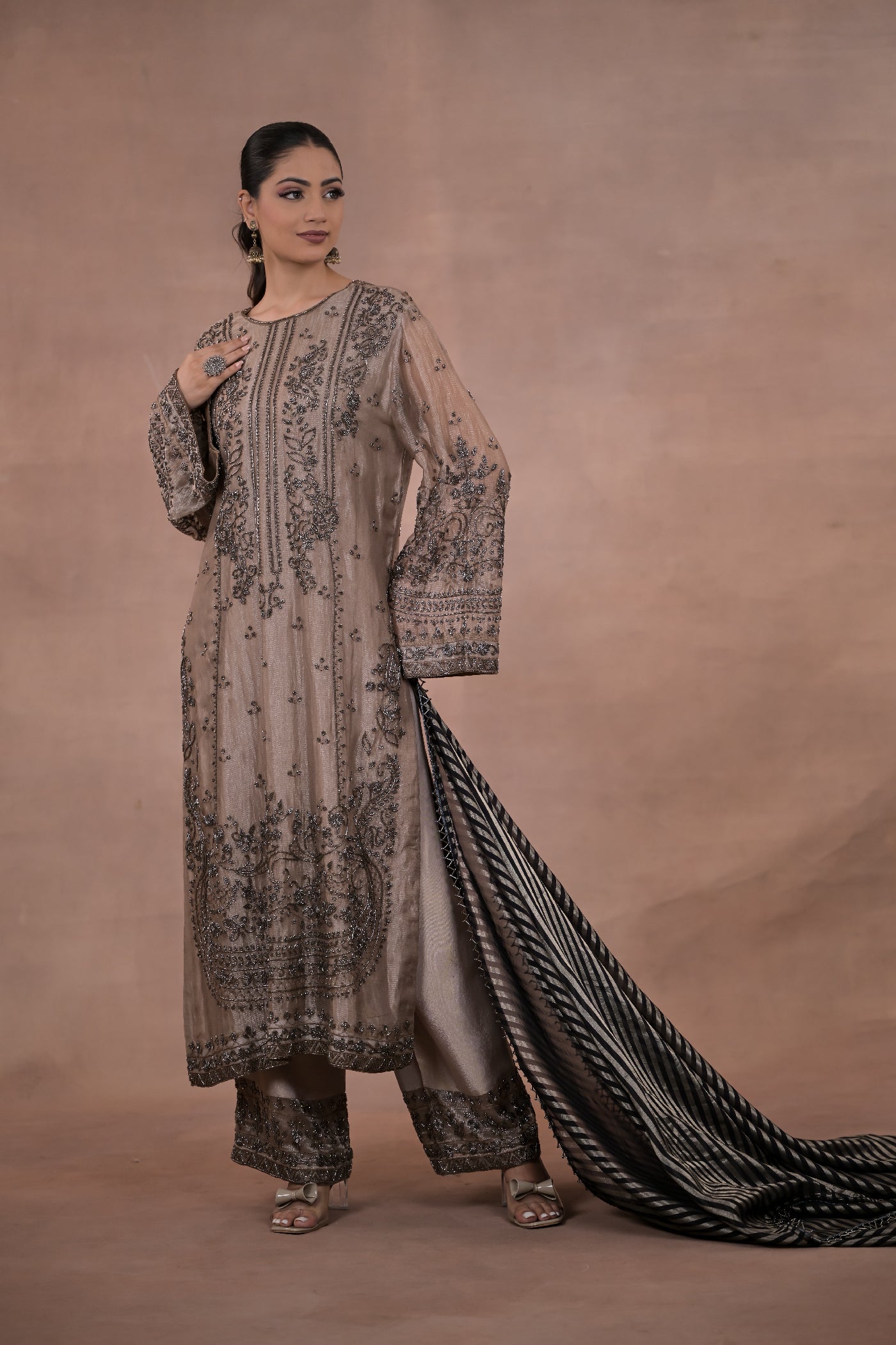 Zariya Grey Shimmer Tissue
