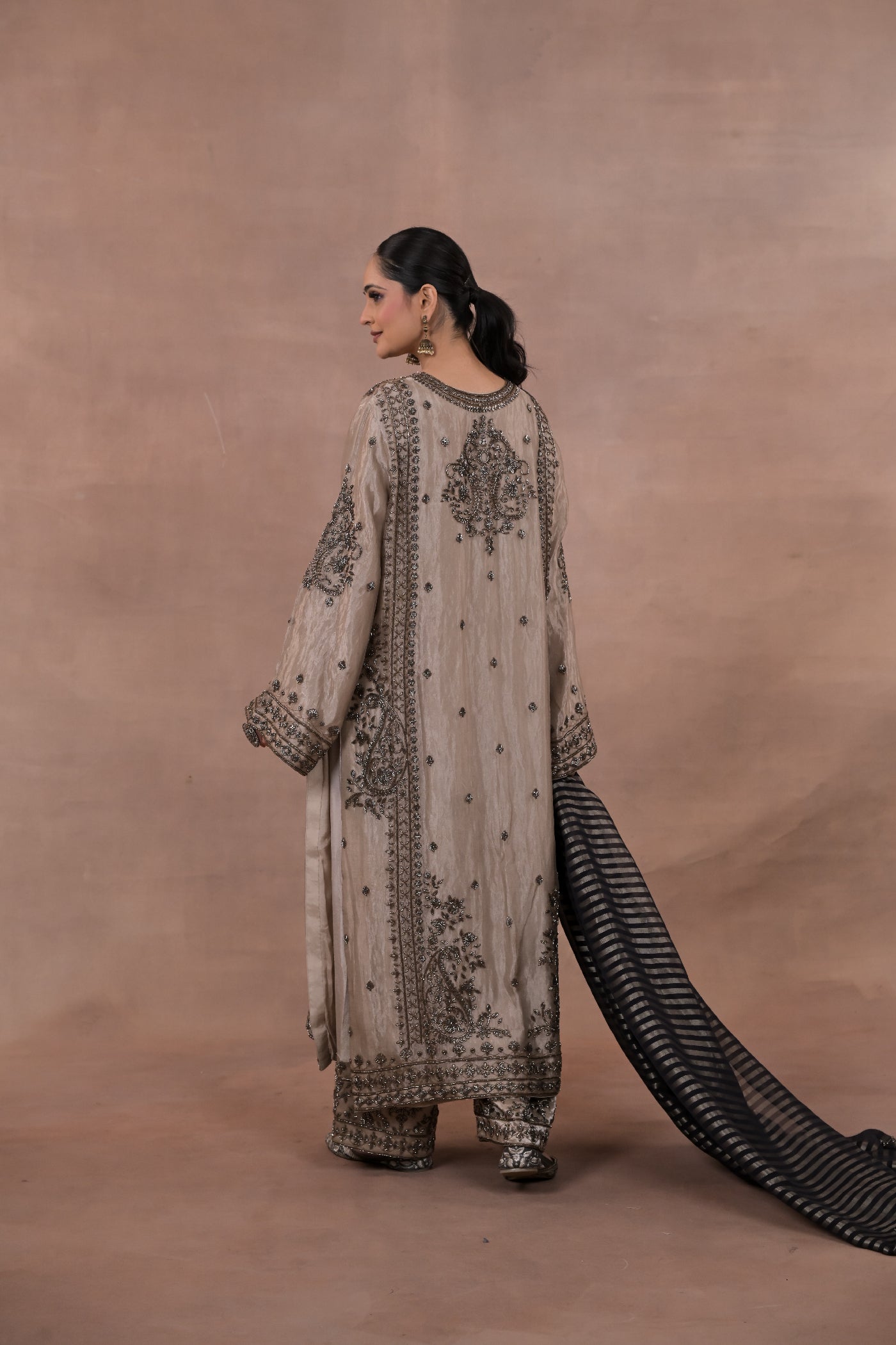 Noor Grey Suit
