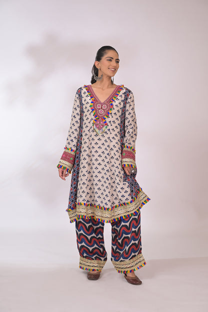 Noor Angoori Printed Kurta Set