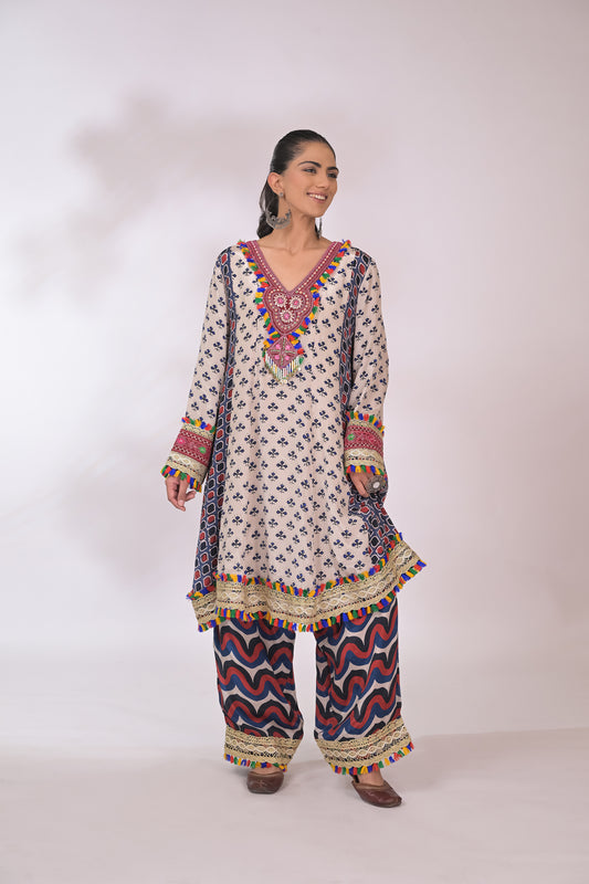 Noor Angoori Printed Kurta Set