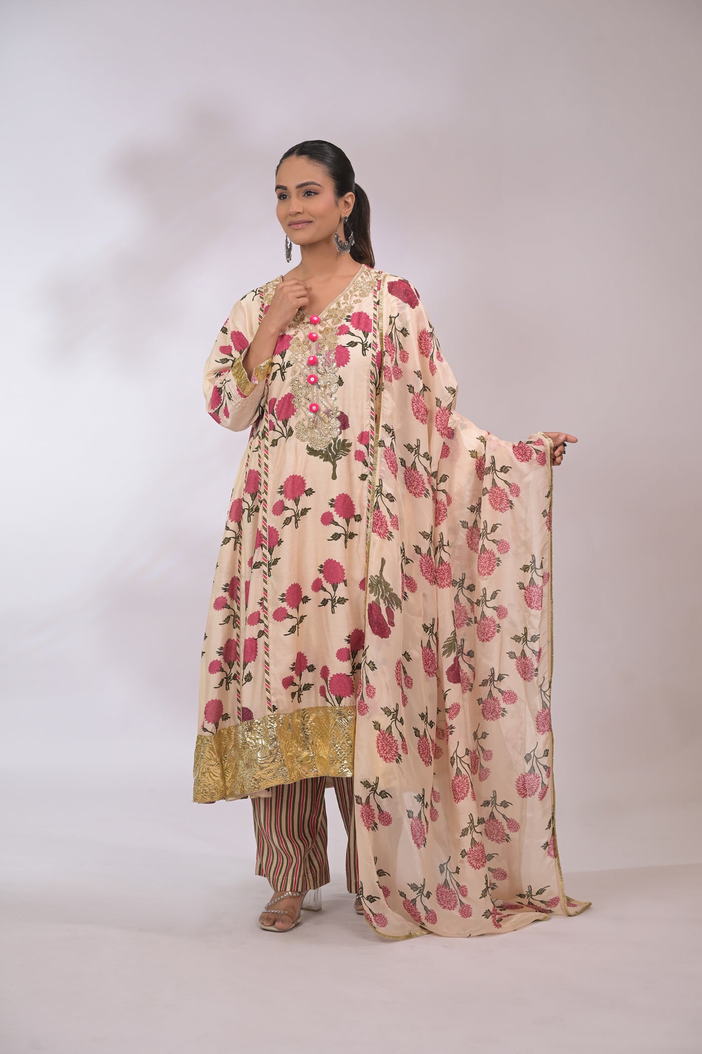 Gulbahar Ivory Kurta Set