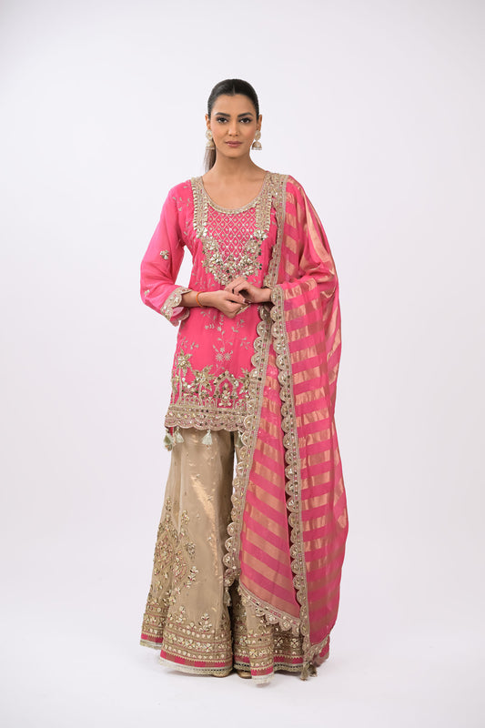Zariya Embellished pink Kurta Set