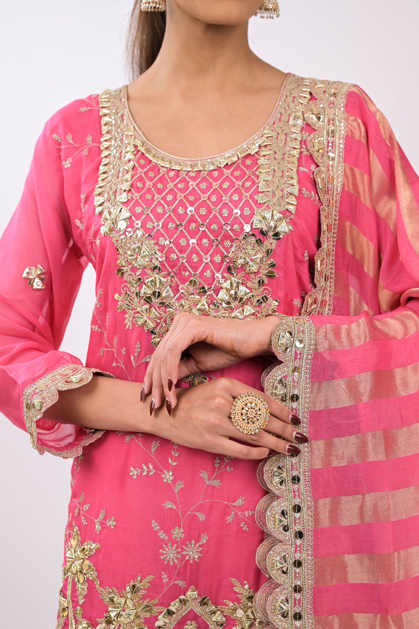 Zariya Embellished pink Kurta Set