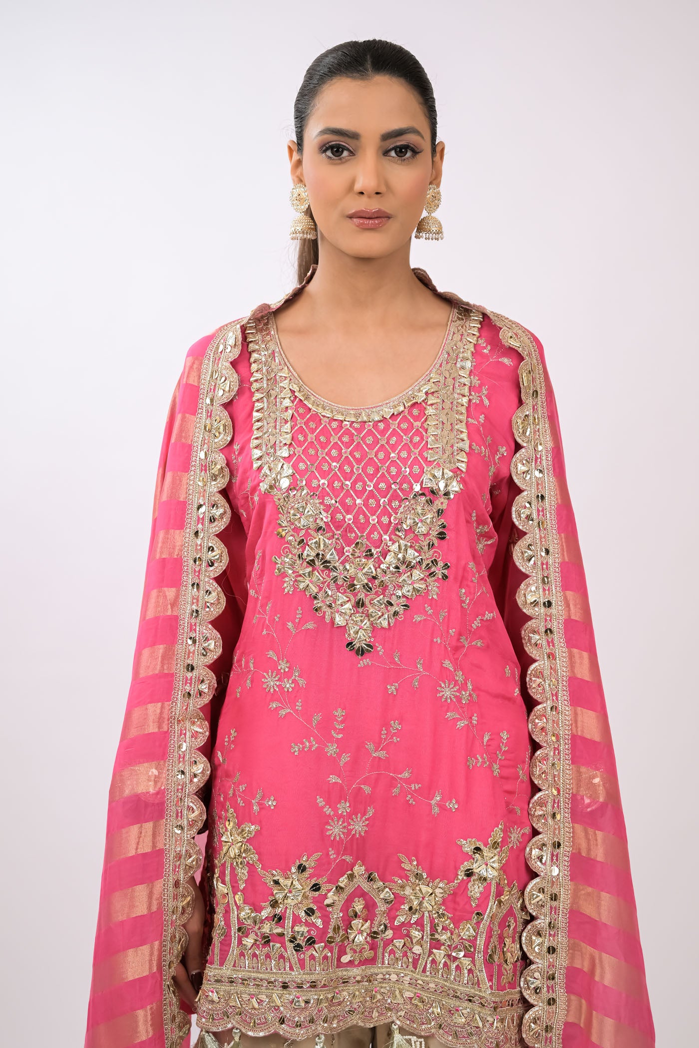 Zariya Embellished pink Kurta Set