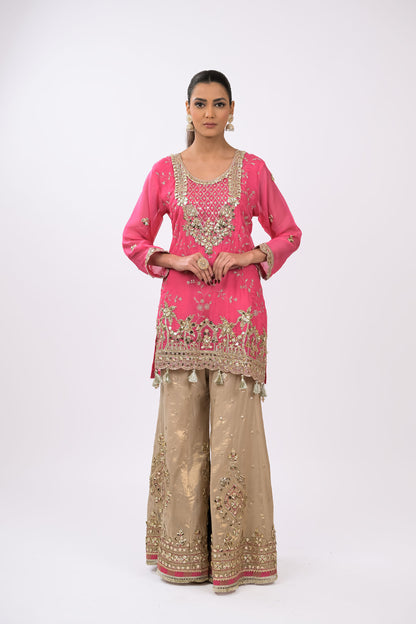 Zariya Embellished pink Kurta Set