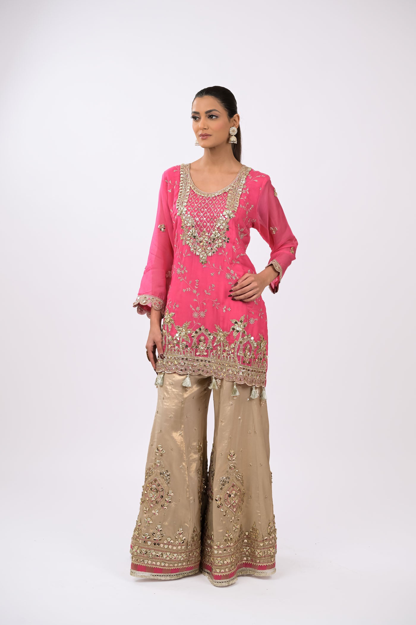 Zariya Embellished pink Kurta Set