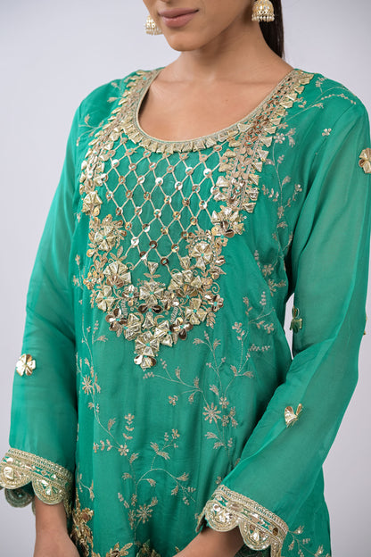 Zariya Embellished teal green Kurta Set