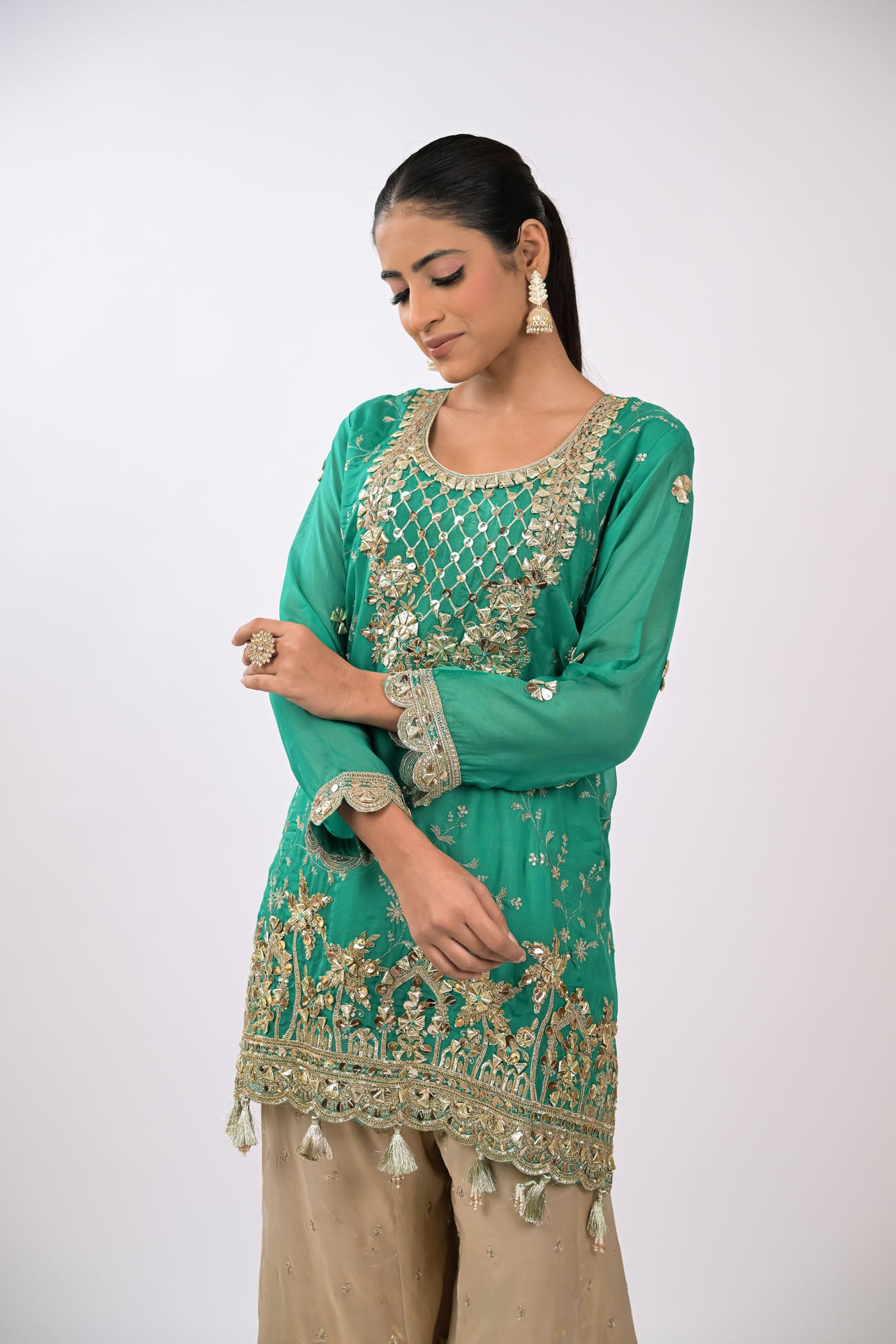 Zariya Embellished teal green Kurta Set