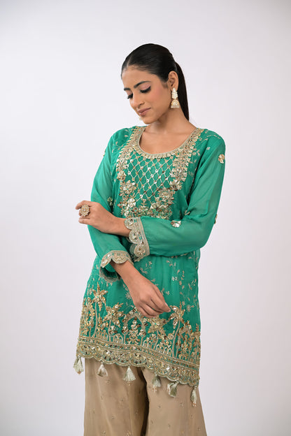 Zariya Embellished teal green Kurta Set