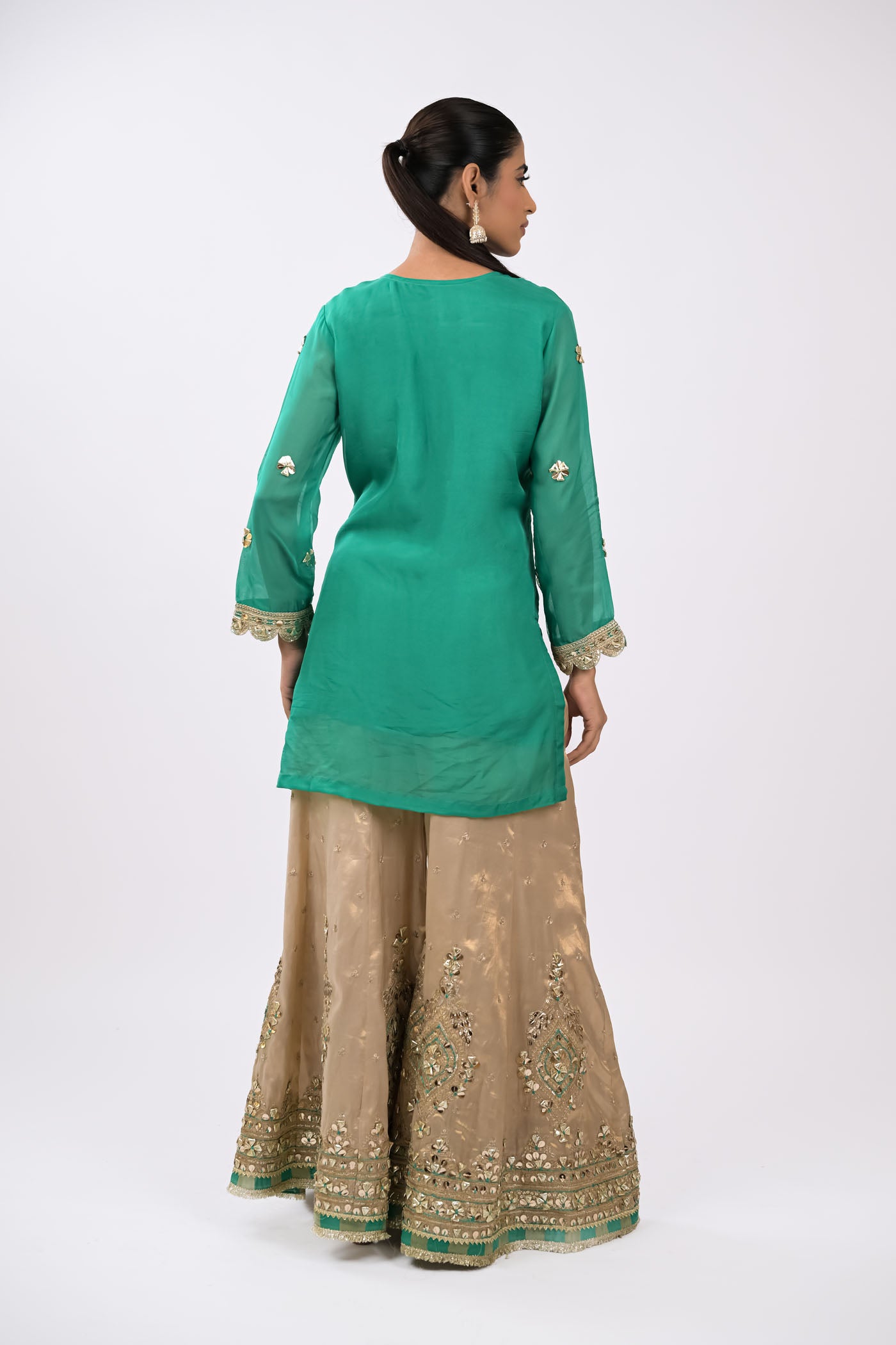 Zariya Embellished teal green Kurta Set