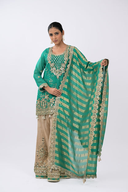 Zariya Embellished teal green Kurta Set