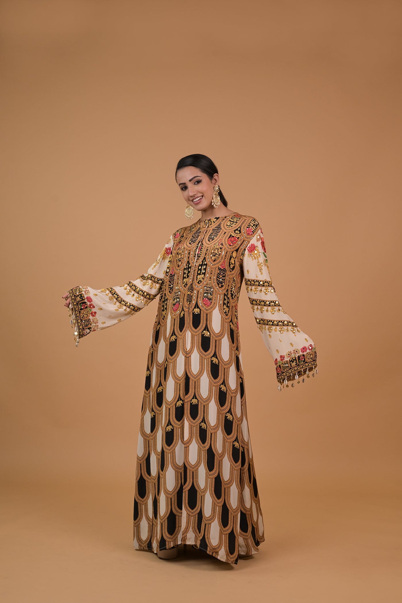 Mehr Angoori Panelled Kurta Set