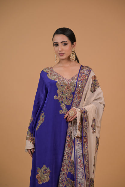 Zaria Sheesha Festive Kurta Set