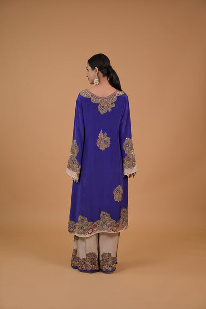 Zaria Sheesha Festive Kurta Set
