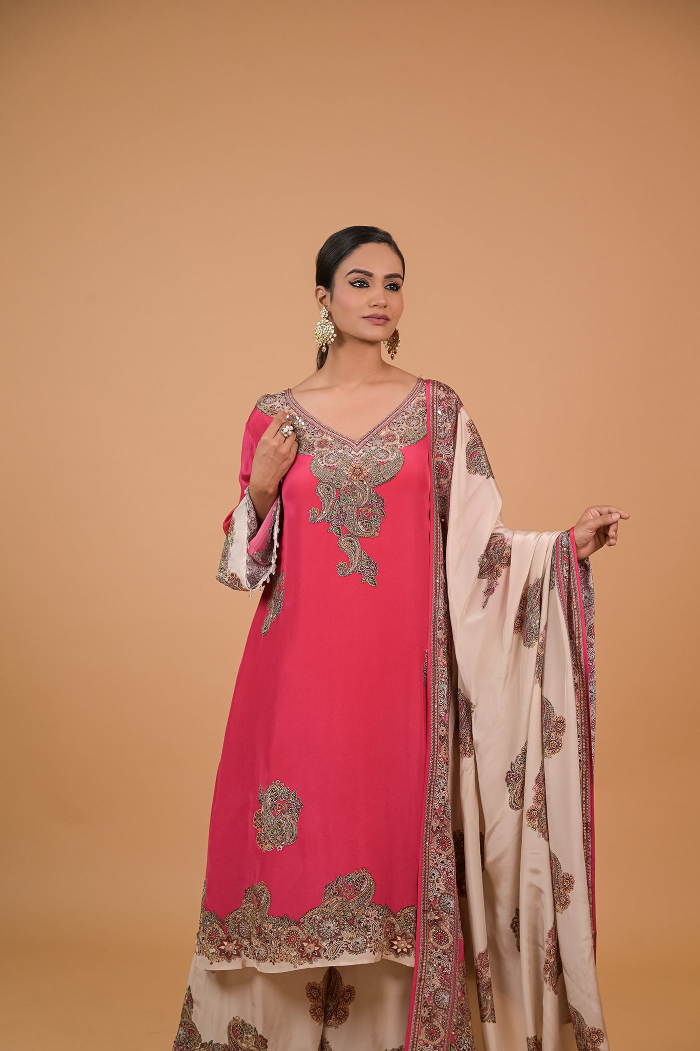Zaria Sheesha Festive Kurta Set