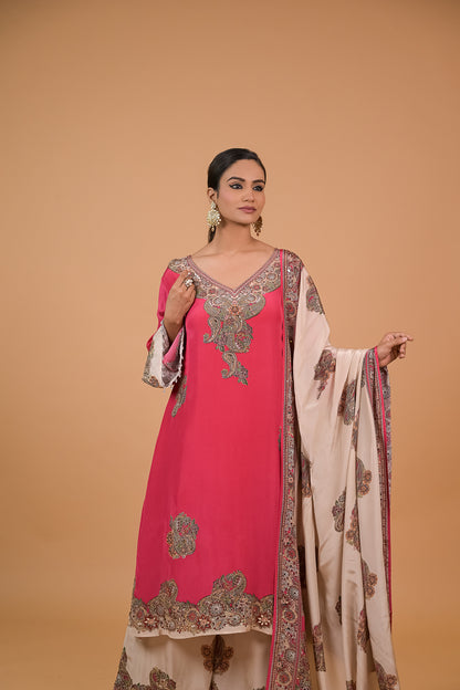 Zaria Sheesha Festive Kurta Set