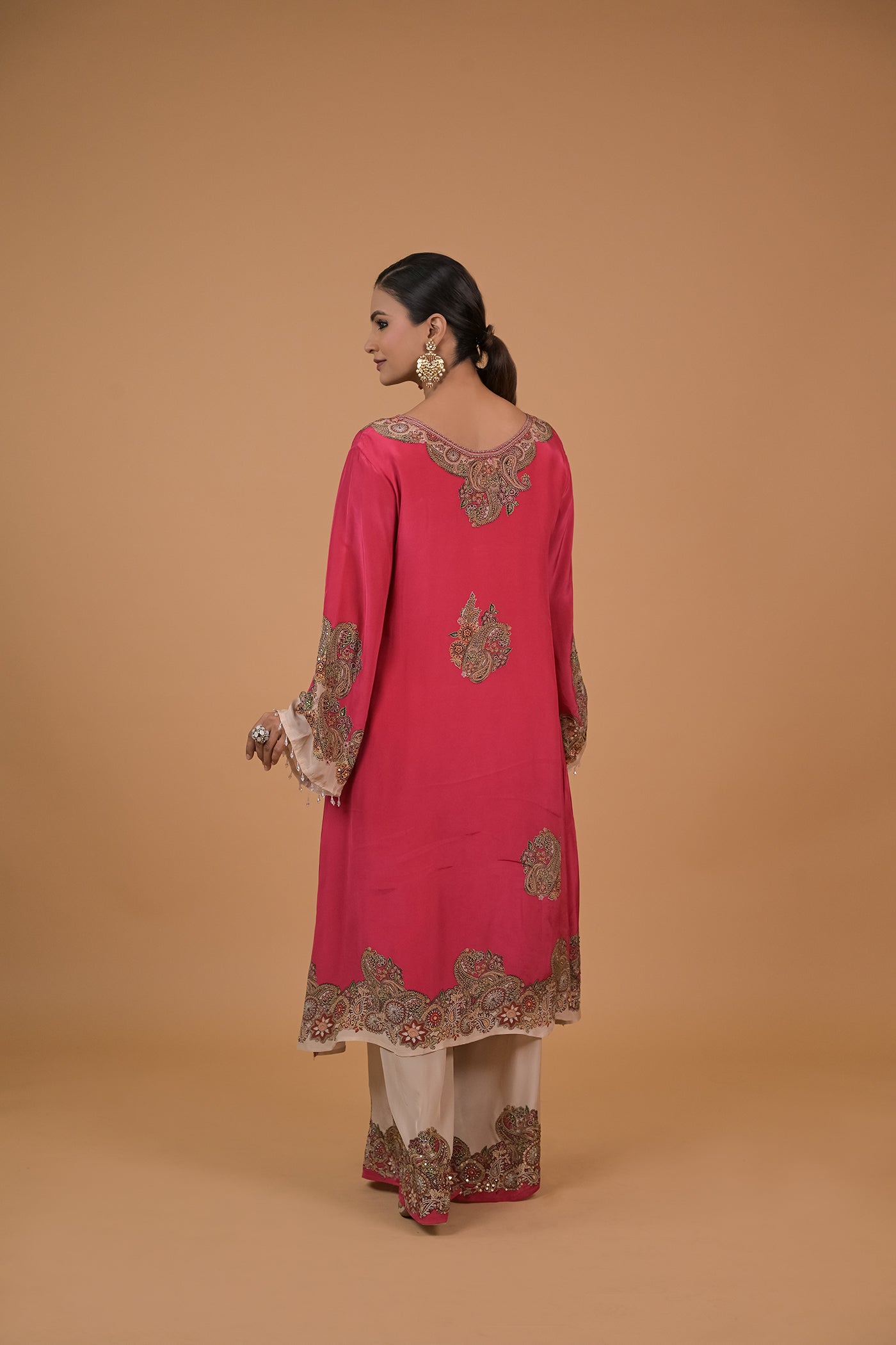 Zaria Sheesha Festive Kurta Set