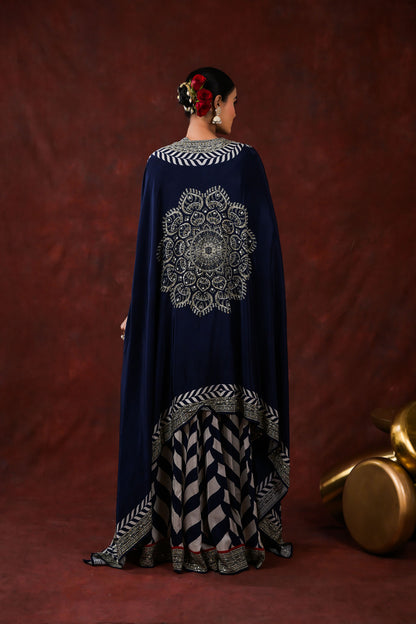 Noor-e-Zar Cape Co-Ord Set
