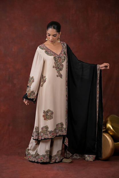 Ivory Noir Embroidered Kurta Set