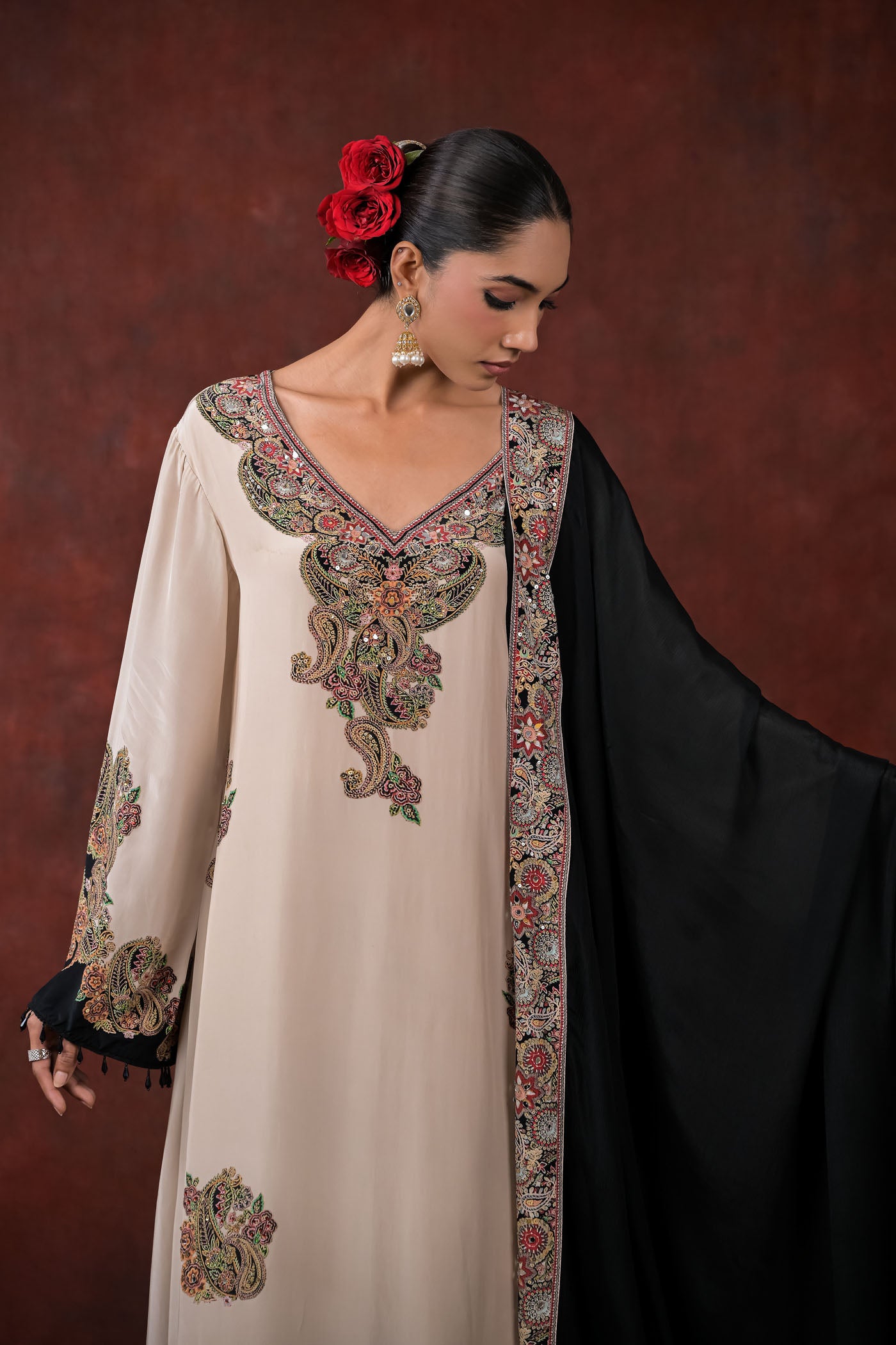 Ivory Noir Embroidered Kurta Set