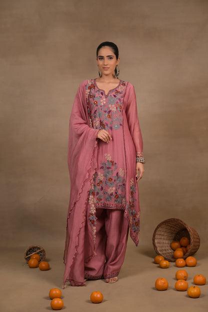 Noor Floral Mul Kurta Set