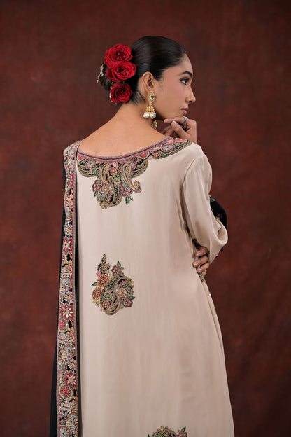 Ivory Noir Embroidered Kurta Set