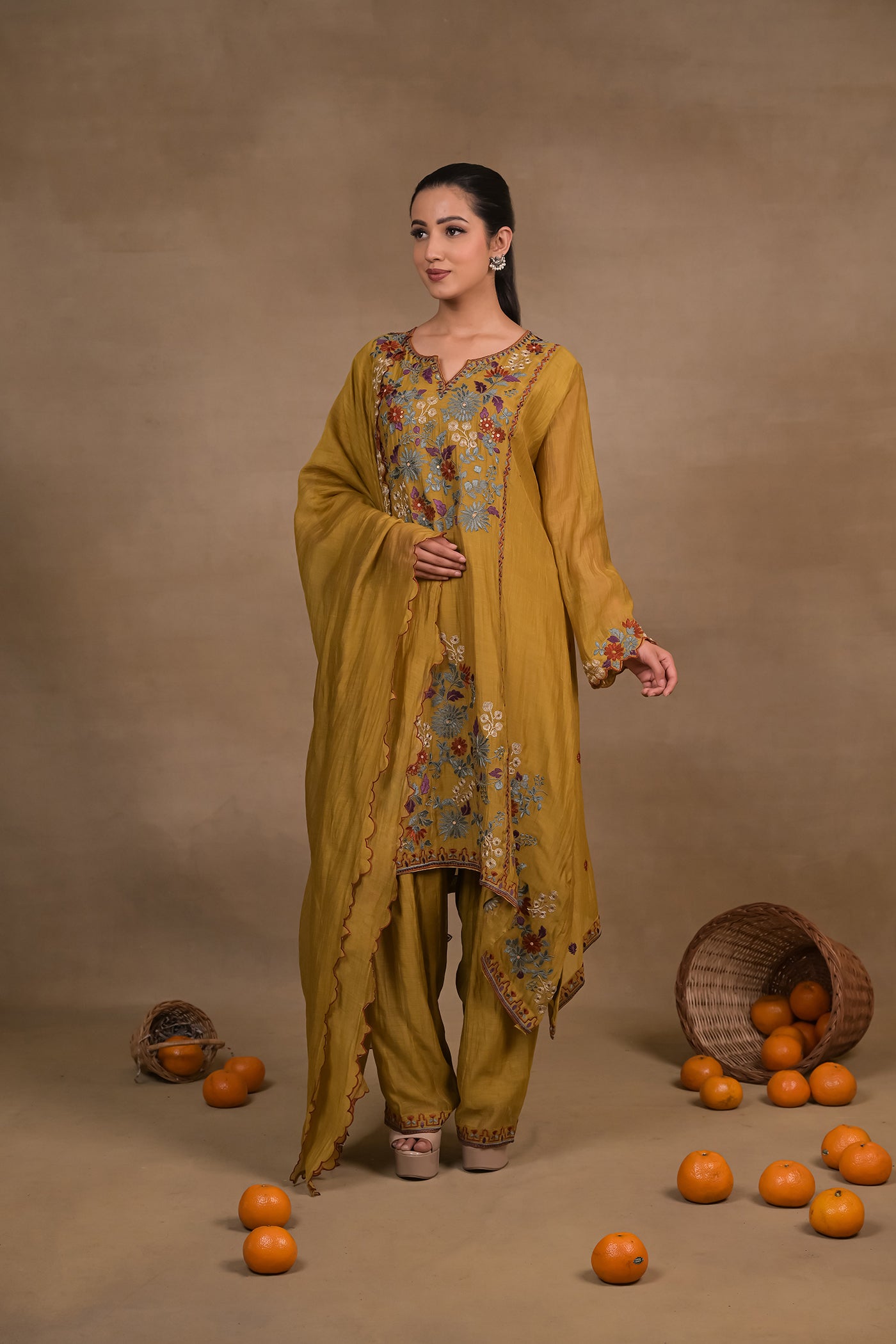 Noor Floral Mul Kurta Set