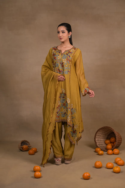 Noor Floral Mul Kurta Set
