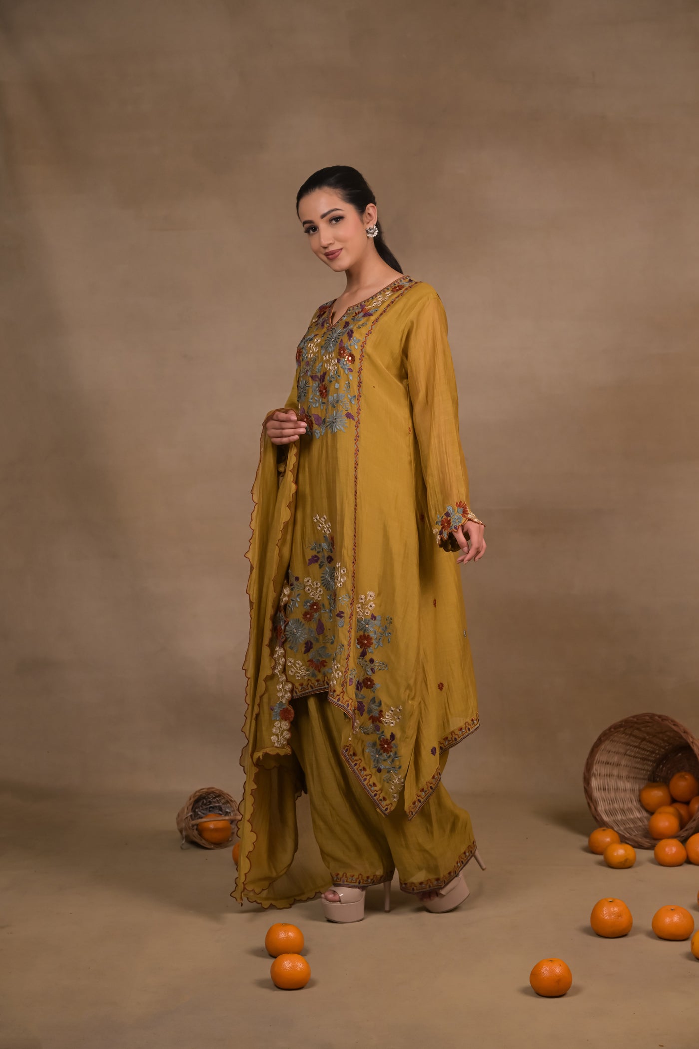 Noor Floral Mul Kurta Set