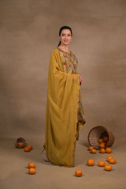 Noor Floral Mul Kurta Set