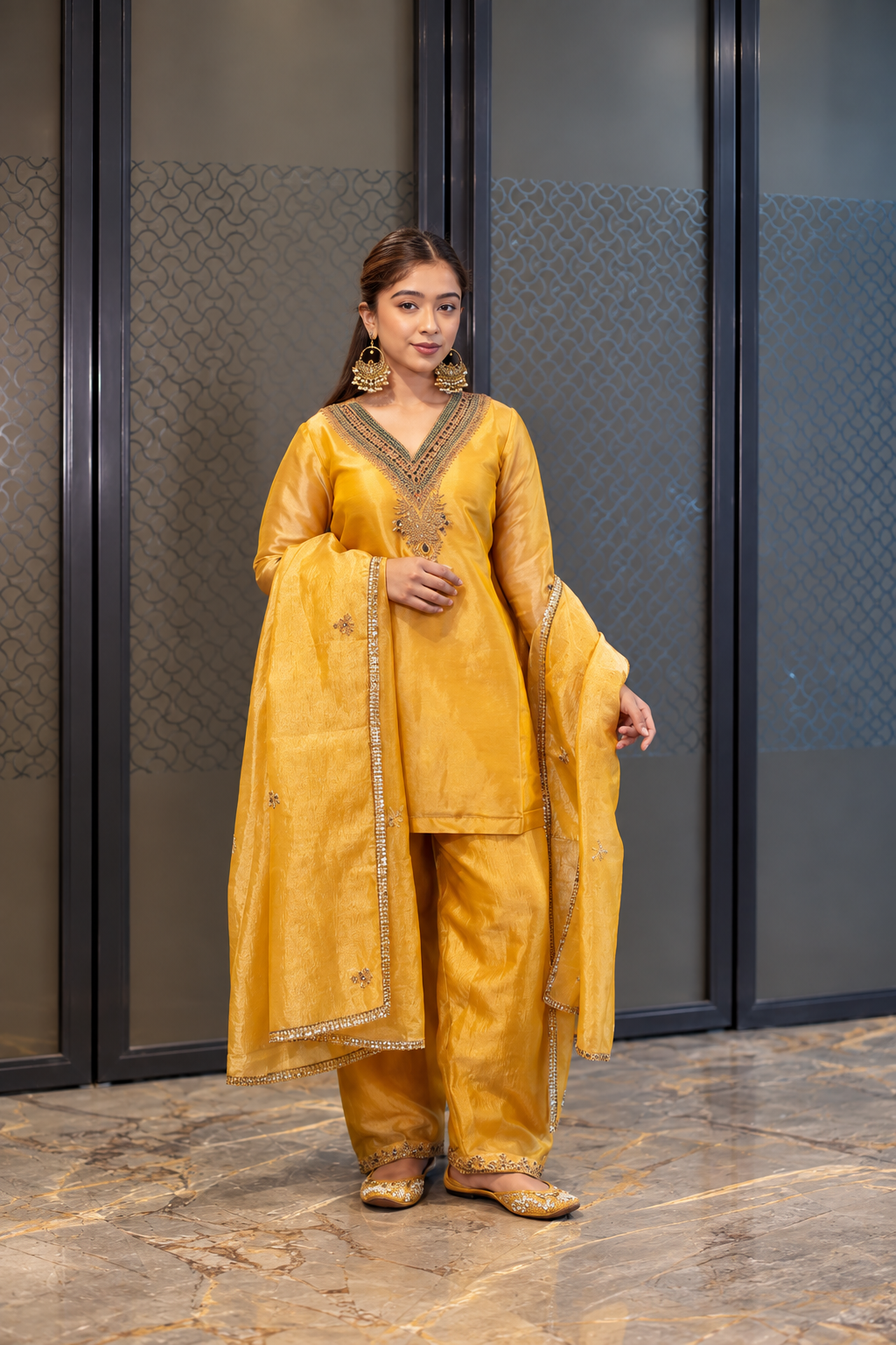 Sunehra Suit Set