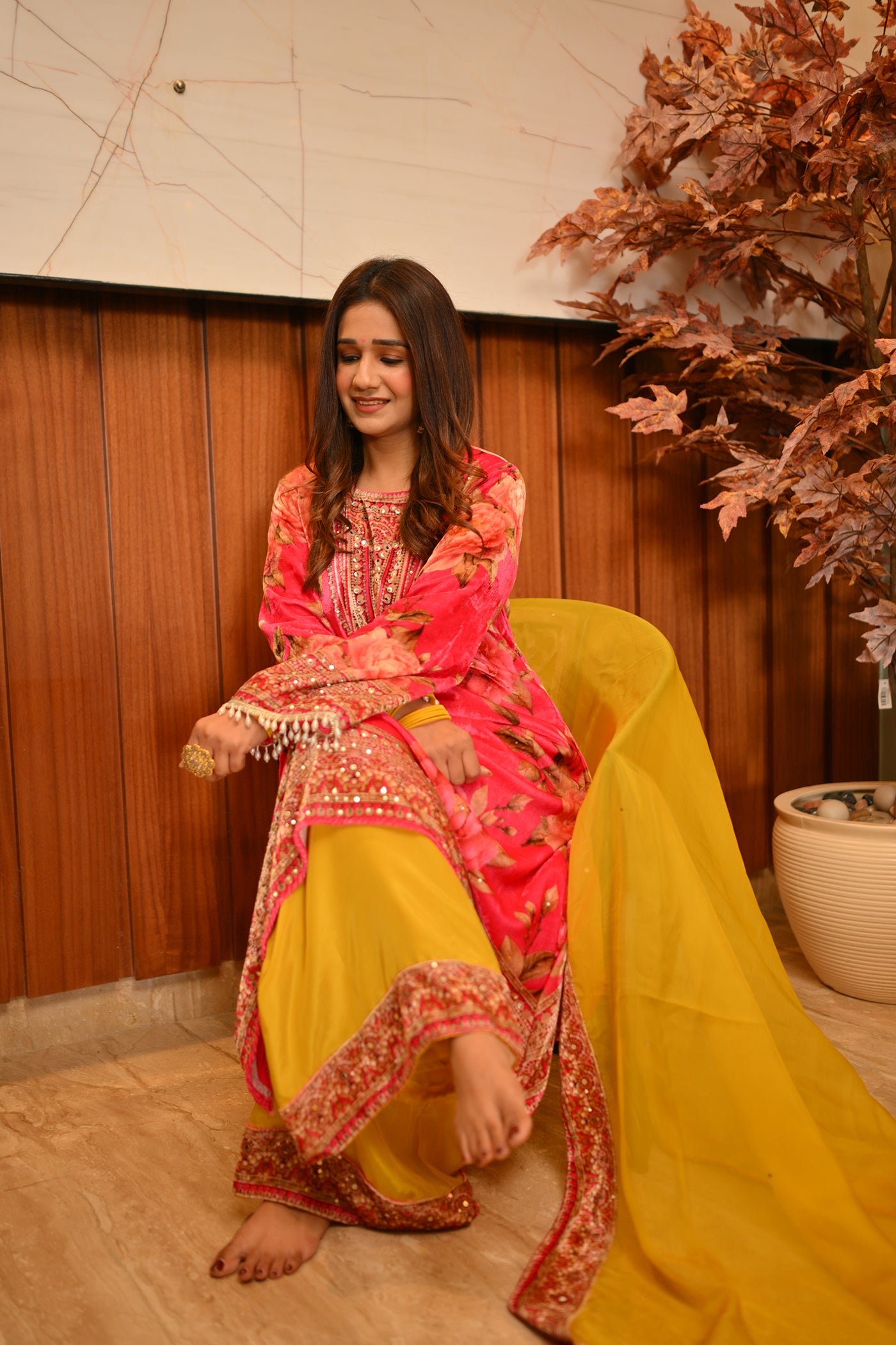 Sonam Kapoor In Sunset Bloom Festive Kurta Set