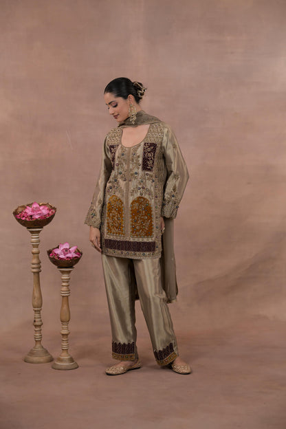 Mira Short Kurta Set