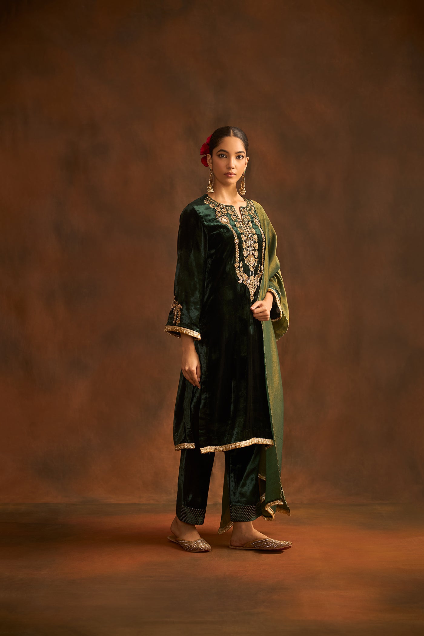 Jaan suit with kurta and scalloped with dupatta
