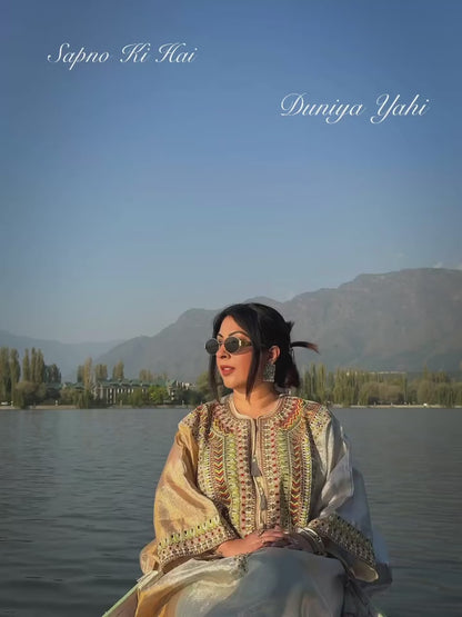 Aashkara  Bidani In Ivory Noor Embroidered Kaftan Set